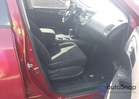 2015 Nissan Pathfinder S from USA, damaged, VIN 5N1AR2MN2FC677582